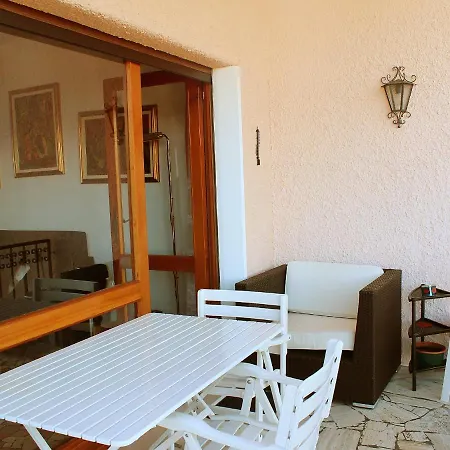 アパート Locazione Turistica Belmonte-6 *